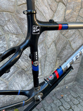 Carica l'immagine nel visualizzatore di Gallery, Trek Elite 9.8