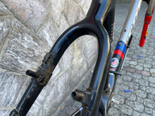 Carica l'immagine nel visualizzatore di Gallery, Trek Elite 9.8
