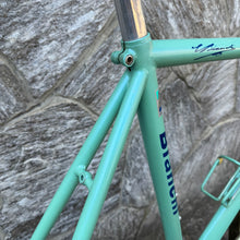 Carica l&#39;immagine nel visualizzatore di Gallery, Bianchi Megatube Titanium
