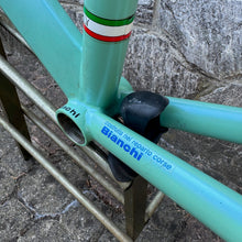 Carica l&#39;immagine nel visualizzatore di Gallery, Bianchi Megatube Titanium
