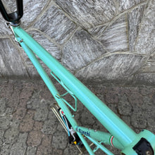 Carica l&#39;immagine nel visualizzatore di Gallery, Bianchi Megatube Titanium
