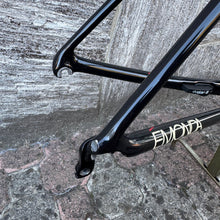 Carica l'immagine nel visualizzatore di Gallery, Trek Emonda SL8 H2
