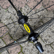 Carica l'immagine nel visualizzatore di Gallery, Mavic Cosmic Carbone SL
