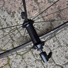 Carica l&#39;immagine nel visualizzatore di Gallery, Mavic Cosmic Carbon PRO SL UST

