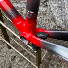 Carica l&#39;immagine nel visualizzatore di Gallery, Colnago Extreme Power
