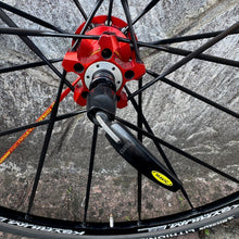 Carica l&#39;immagine nel visualizzatore di Gallery, Mavic Ksyrium ES Helium Anniversary Special Edition
