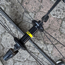 Carica l'immagine nel visualizzatore di Gallery, Mavic Cosmic Carbon Pro Exalith
