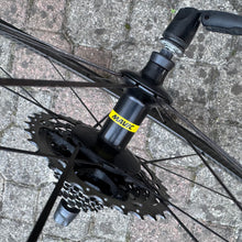 Carica l'immagine nel visualizzatore di Gallery, Mavic Cosmic Carbon Pro Exalith
