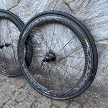 Carica l'immagine nel visualizzatore di Gallery, Mavic Cosmic Carbon Pro Exalith
