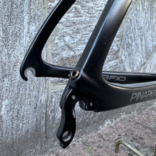 Carica l'immagine nel visualizzatore di Gallery, Pinarello Dogma F10
