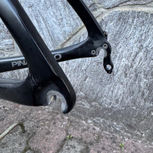 Carica l'immagine nel visualizzatore di Gallery, Pinarello Dogma F10
