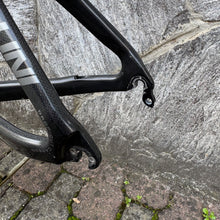 Carica l&#39;immagine nel visualizzatore di Gallery, Cipollini RB1000
