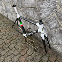 Carica l'immagine nel visualizzatore di Gallery, Colnago C60
