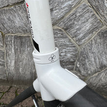 Carica l'immagine nel visualizzatore di Gallery, Colnago C60
