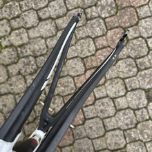 Carica l'immagine nel visualizzatore di Gallery, Colnago C60
