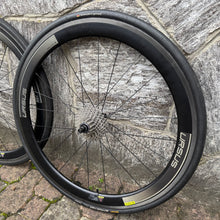 Carica l'immagine nel visualizzatore di Gallery, Ursus Miura TS47 EVO
