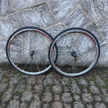 Carica l'immagine nel visualizzatore di Gallery, Campagnolo Shamal Ultra
