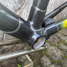 Carica l'immagine nel visualizzatore di Gallery, Colnago C40 B-Stay
