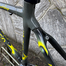 Carica l'immagine nel visualizzatore di Gallery, Colnago C40 B-Stay
