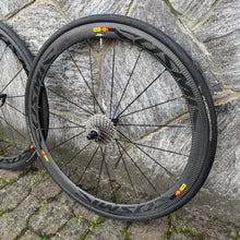 Carica l'immagine nel visualizzatore di Gallery, Mavic Cosmic Carbon 40 SSC
