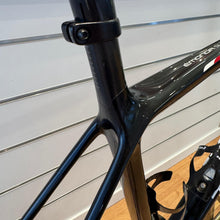Carica l'immagine nel visualizzatore di Gallery, Trek Emonda SLR
