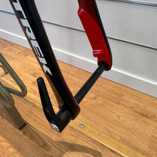 Carica l'immagine nel visualizzatore di Gallery, Trek Emonda SLR
