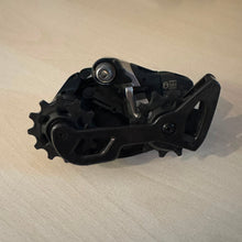 Carica l'immagine nel visualizzatore di Gallery, Sram Red AXS 12s

