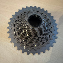 Carica l'immagine nel visualizzatore di Gallery, Sram Red AXS 12s
