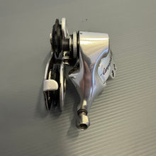 Carica l'immagine nel visualizzatore di Gallery, Campagnolo C Record Titanium 8s
