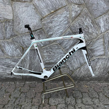 Carica l'immagine nel visualizzatore di Gallery, Bianchi Infinito CV
