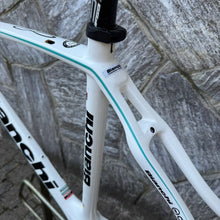 Carica l'immagine nel visualizzatore di Gallery, Bianchi Infinito CV
