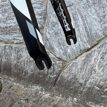 Carica l'immagine nel visualizzatore di Gallery, Bmc Team Machine SLR01
