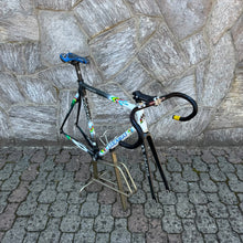 Carica l'immagine nel visualizzatore di Gallery, Colnago C40 HP World Champion

