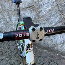 Carica l'immagine nel visualizzatore di Gallery, Colnago C40 HP World Champion
