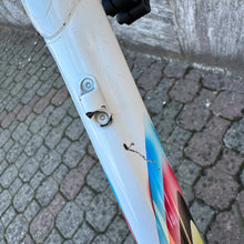 Carica l'immagine nel visualizzatore di Gallery, Colnago C40 HP World Champion

