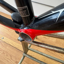 Carica l'immagine nel visualizzatore di Gallery, Colnago Scandium Strada
