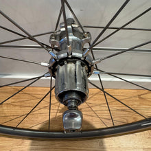 Carica l'immagine nel visualizzatore di Gallery, Shimano Dura Ace WH-7800
