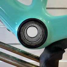Carica l'immagine nel visualizzatore di Gallery, Bianchi Specialissima CV
