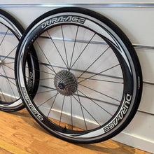 Carica l'immagine nel visualizzatore di Gallery, Shimano Dura Ace WH-7850
