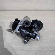 Carica l'immagine nel visualizzatore di Gallery, Campagnolo Record Titanium 10s

