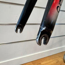 Carica l'immagine nel visualizzatore di Gallery, Colnago Extreme-C
