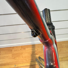 Carica l'immagine nel visualizzatore di Gallery, Colnago Extreme-C
