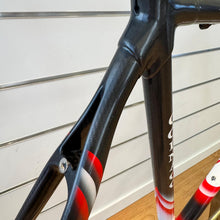 Carica l'immagine nel visualizzatore di Gallery, Colnago Extreme-C
