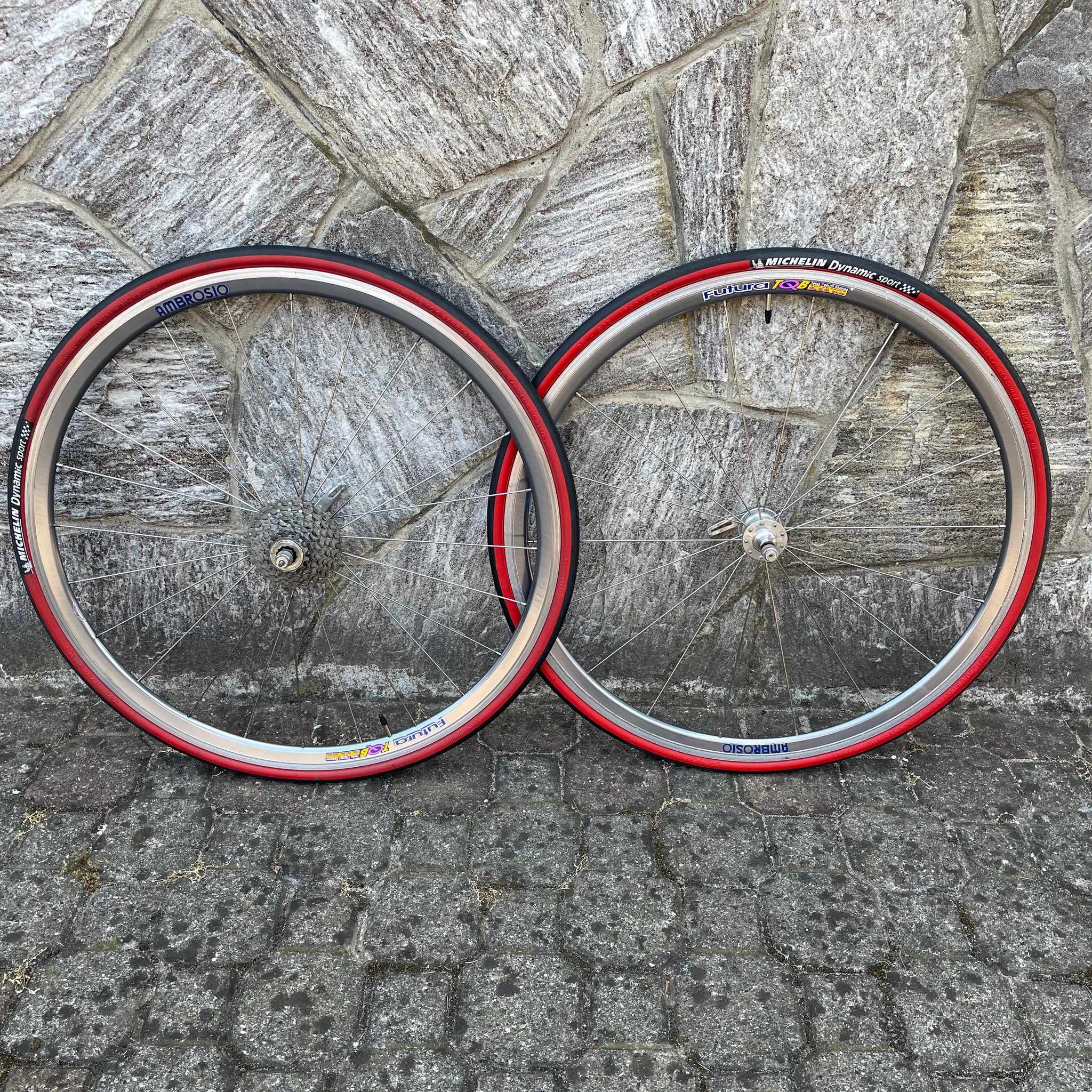 Gurpil Roue Arrière 700c Steel, Blanc | Bikeinn
