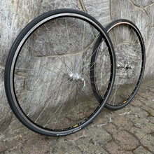 Carica l&#39;immagine nel visualizzatore di Gallery, Ambrosio Excellence - Campagnolo Record hubs
