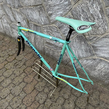 Carica l&#39;immagine nel visualizzatore di Gallery, Bianchi Chromo Lite Reparto Corse
