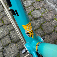 Carica l&#39;immagine nel visualizzatore di Gallery, Bianchi SL3 AluCarbon
