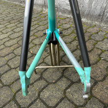 Carica l&#39;immagine nel visualizzatore di Gallery, Bianchi SL3 AluCarbon
