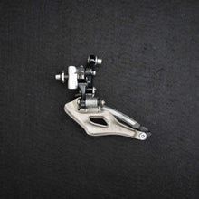 Carica l&#39;immagine nel visualizzatore di Gallery, Campagnolo Record Titanium
