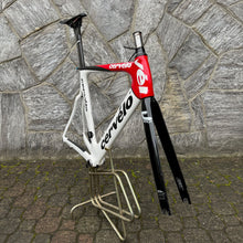 Carica l&#39;immagine nel visualizzatore di Gallery, Cervelo P2C TT
